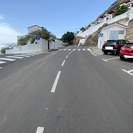 La Rama Del Drago, Agaete San Pedro (Gran Canaria)